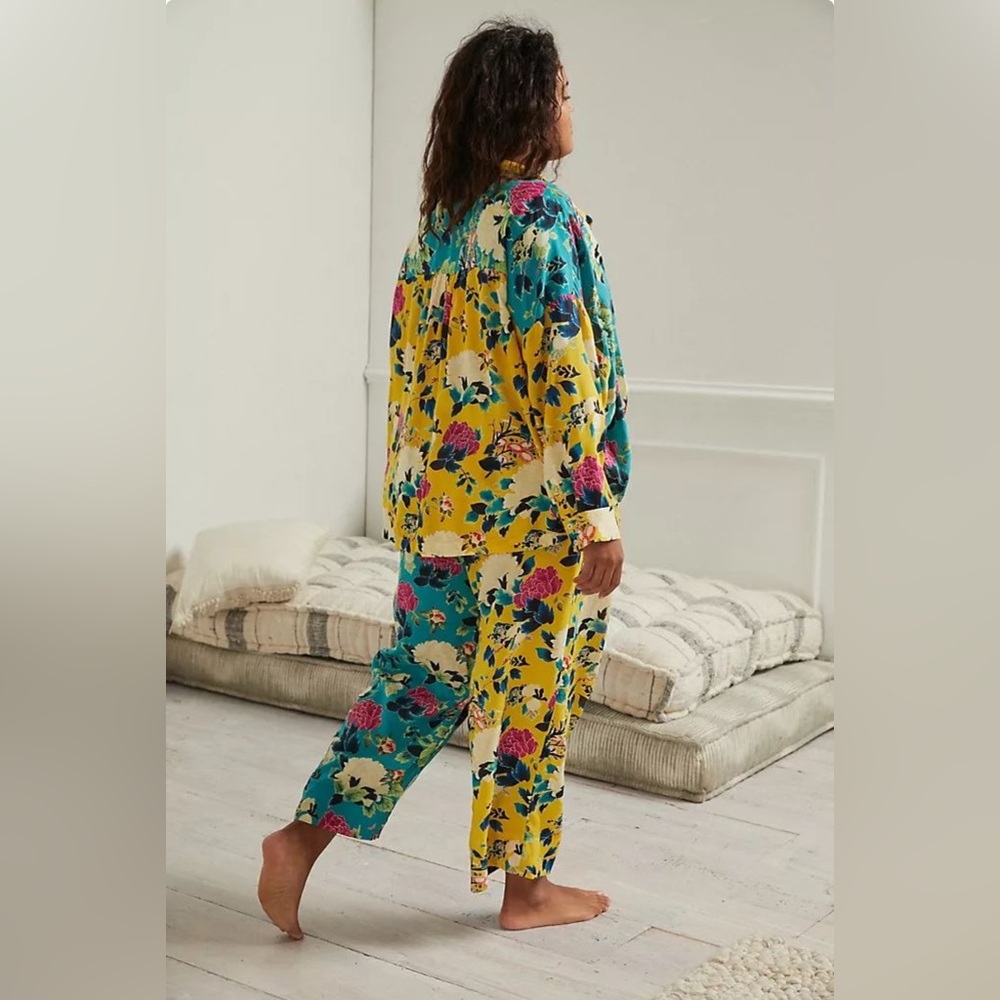 New🌟Anthropologie- Sweet Dreams Chartreuse Floral Lounge Set - Picture 6 of 8